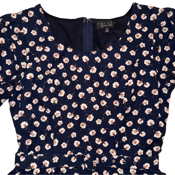 TRIXXI Navy Blue Floral Print Short Sleeve Belted Midi Dress Juniors Size M - Picture 3 of 4